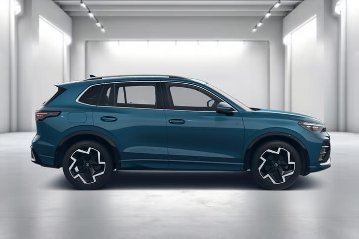 Volkswagen Tiguan Color Nightshade Blue Metallic